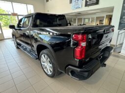 
										2023 Chevrolet Silverado 1500 Crew Cab 4×4 High full									