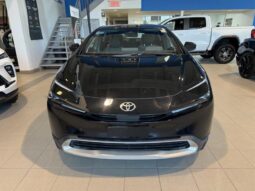
										2024 Toyota Prius Plug-In SE full									