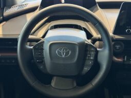 
										2024 Toyota Prius Plug-In SE full									
