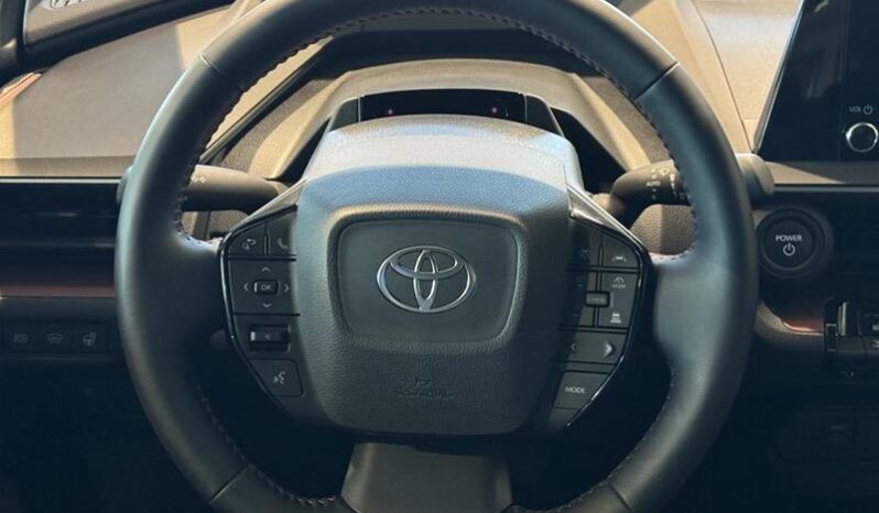 
								2024 Toyota Prius Plug-In SE full									