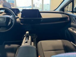 
										2024 Toyota Prius Plug-In SE full									