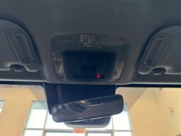 
										2024 Toyota Prius Plug-In SE full									