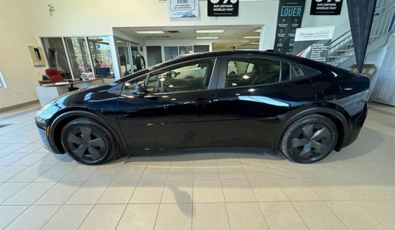 
								2024 Toyota Prius Plug-In SE full									