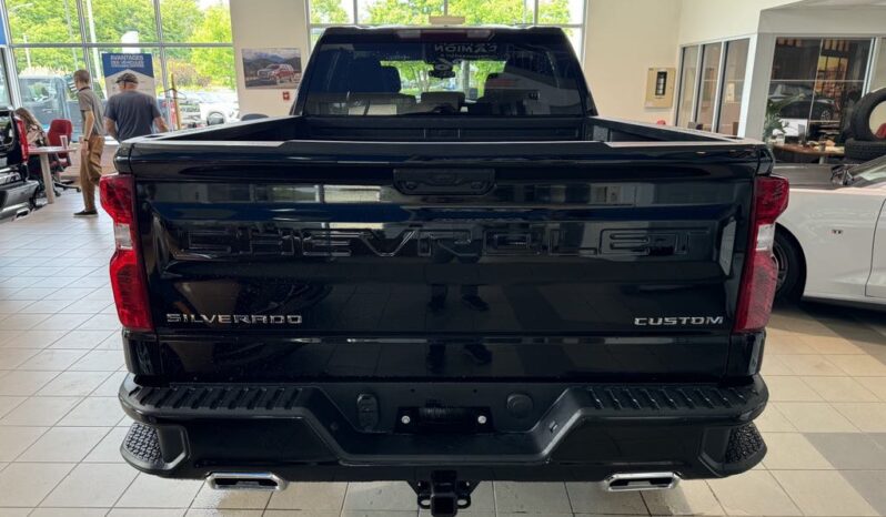 
								2025 Chevrolet Silverado 1500 Crew Cab Standard full									