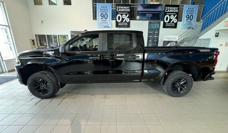 
								2025 Chevrolet Silverado 1500 Crew Cab Standard full									