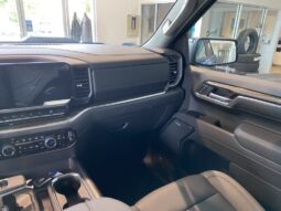 
										2025 Chevrolet Silverado 1500 Crew Cab Standard full									