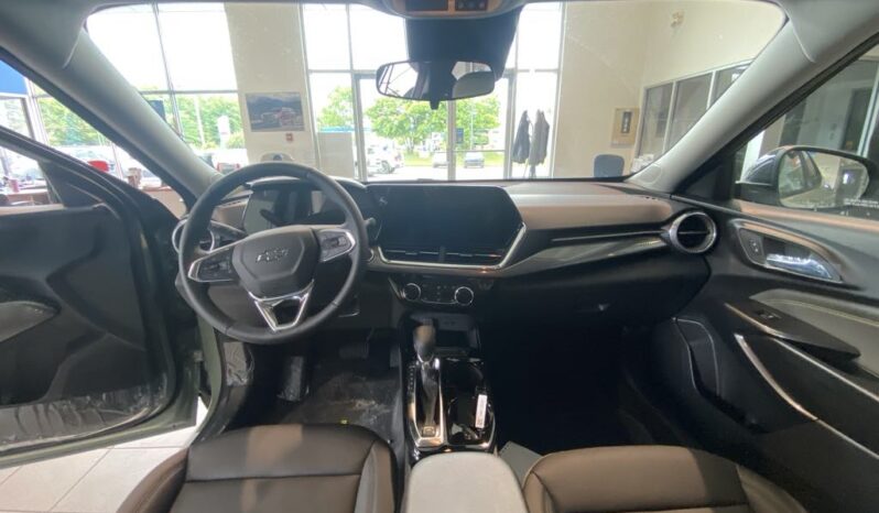 
								2025 Chevrolet Trax Fwd 4dr Activ full									