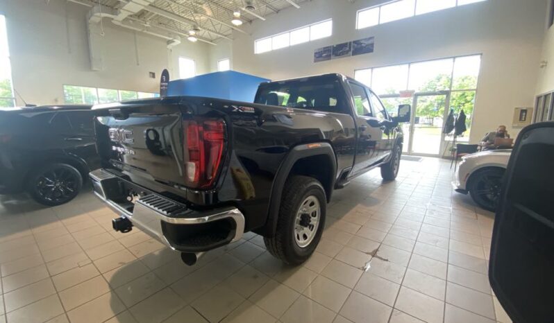 
								2025 GMC Sierra 2500 4wd Crew Cab full									