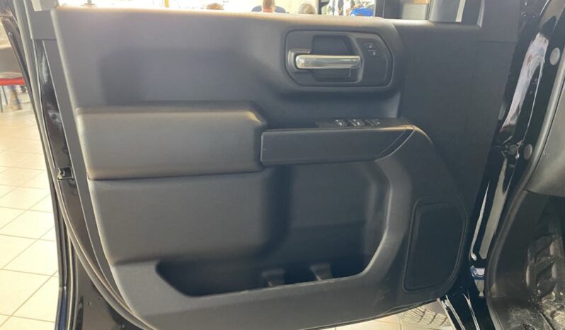 
								2025 GMC Sierra 2500 4wd Crew Cab full									