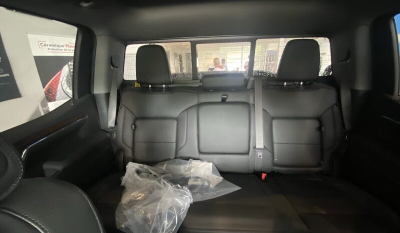 
								2025 GMC Sierra 1500 Crew Cab Standard full									