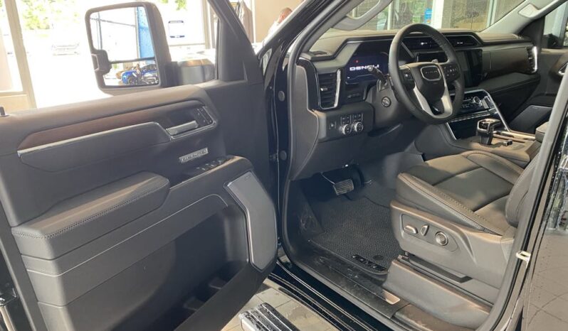 
								2025 GMC Sierra 1500 Crew Cab Standard full									
