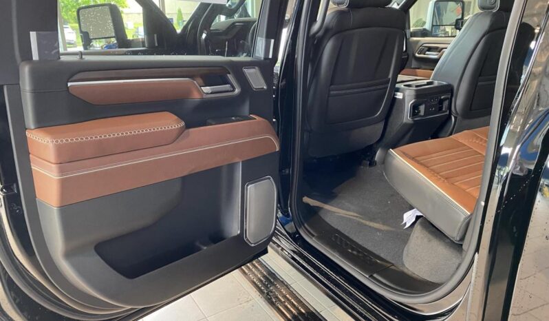 
								2025 GMC Sierra 2500 4wd Crew Cab full									