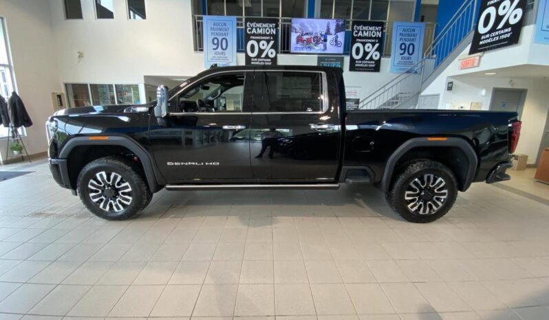 
								2025 GMC Sierra 2500 4wd Crew Cab full									