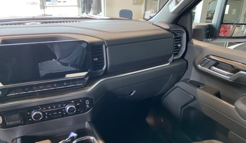 
								2025 GMC Sierra 1500 Crew Cab Standard full									