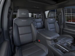 
										2025 GMC Sierra 1500 Crew Cab Short Box 4-Wheel Drive AT4X full									