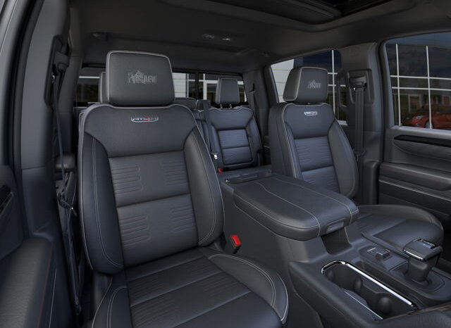 
								2025 GMC Sierra 1500 Crew Cab Short Box 4-Wheel Drive AT4X full									