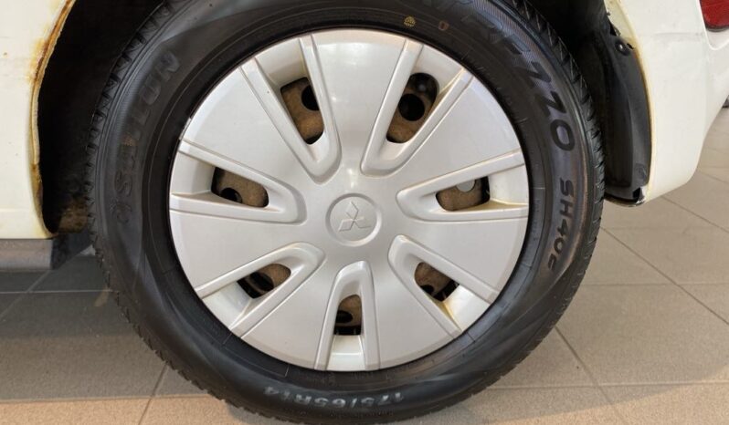 
								2015 Mitsubishi Mirage Es – Cvt full									