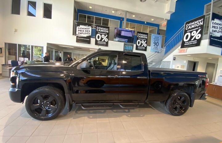 
								2017 Chevrolet Silverado 1500 Double 4×4 Wt full									
