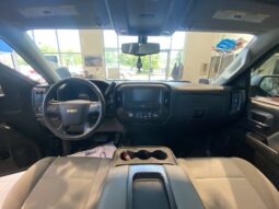 
										2017 Chevrolet Silverado 1500 Double 4×4 Wt full									