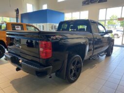 
										2017 Chevrolet Silverado 1500 Double 4×4 Wt full									