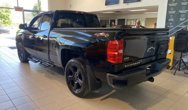 
								2017 Chevrolet Silverado 1500 Double 4×4 Wt full									