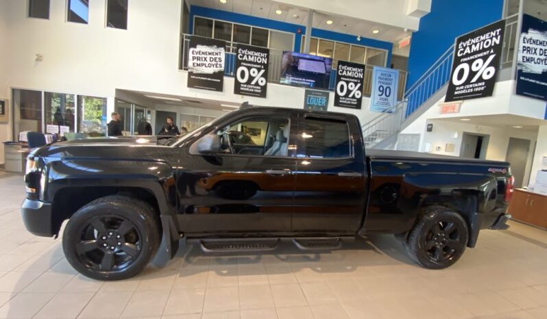 
								2017 Chevrolet Silverado 1500 Double 4×4 Wt full									