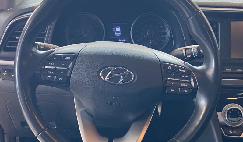 
								2020 Hyundai Elantra Preferred Ivt full									