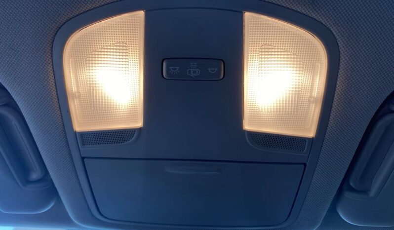 
								2020 Hyundai Elantra Preferred Ivt full									