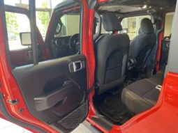 
										2021 Jeep Gladiator Sport full									