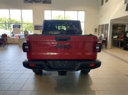 
										2021 Jeep Gladiator Sport full									