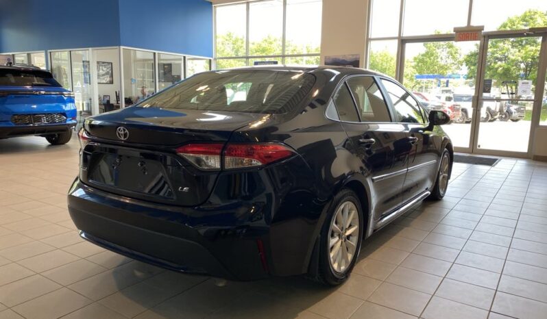 
								2021 Toyota Corolla Le Cvt full									