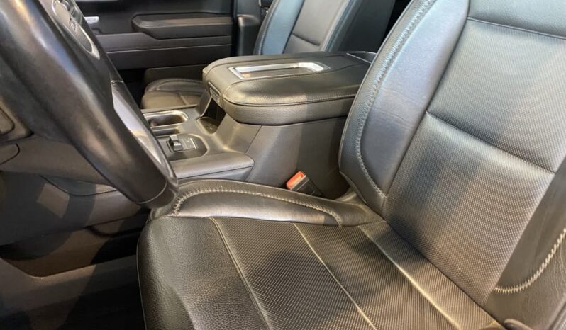 
								2022 GMC Sierra 1500 Denali Standard Box full									