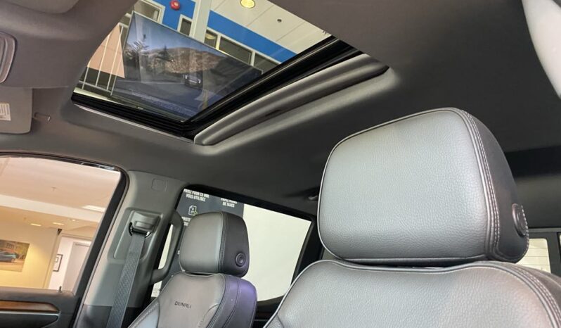 
								2022 GMC Sierra 1500 Denali Standard Box full									