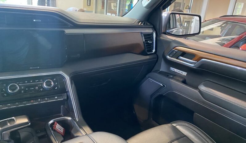 
								2022 GMC Sierra 1500 Denali Standard Box full									