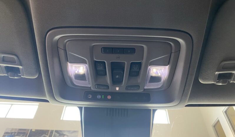
								2022 GMC Sierra 1500 Denali Standard Box full									