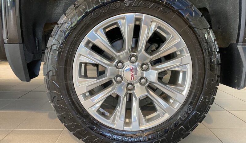 
								2022 GMC Sierra 1500 Denali Standard Box full									
