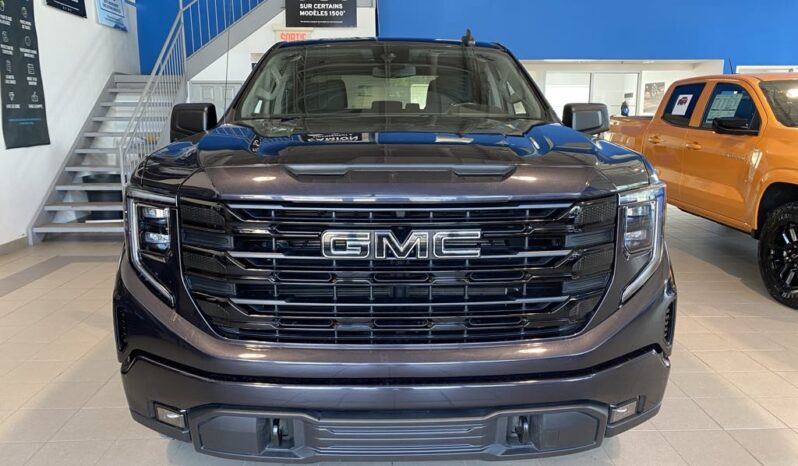 
								2022 GMC Sierra 1500 Elevation Standard full									