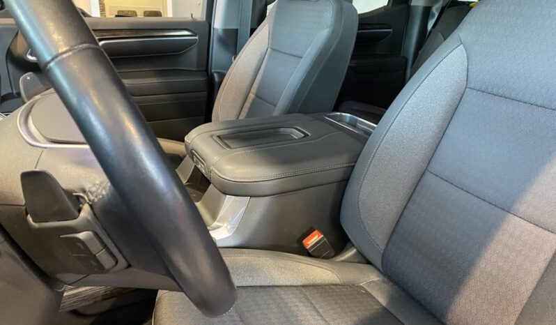 
								2022 GMC Sierra 1500 Elevation Standard full									