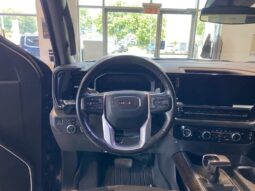 
										2022 GMC Sierra 1500 Elevation Standard full									