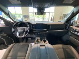 
										2022 GMC Sierra 1500 Elevation Standard full									
