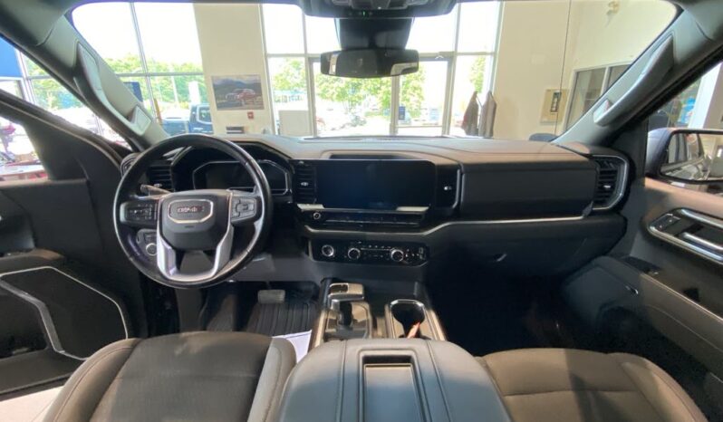 
								2022 GMC Sierra 1500 Elevation Standard full									