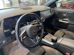 
										2022 Mercedes-Benz GLA250 Awd Suv full									