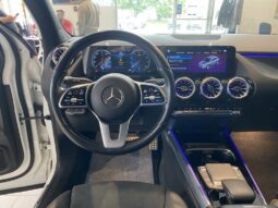 
										2022 Mercedes-Benz GLA250 Awd Suv full									