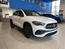 
										2022 Mercedes-Benz GLA250 Awd Suv full									