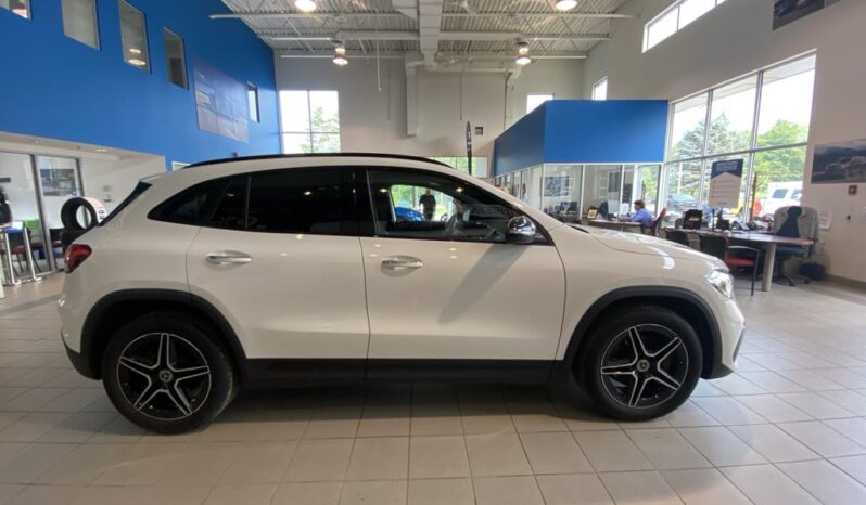 
								2022 Mercedes-Benz GLA250 Awd Suv full									