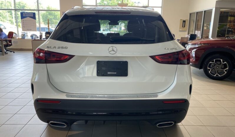 
								2022 Mercedes-Benz GLA250 Awd Suv full									