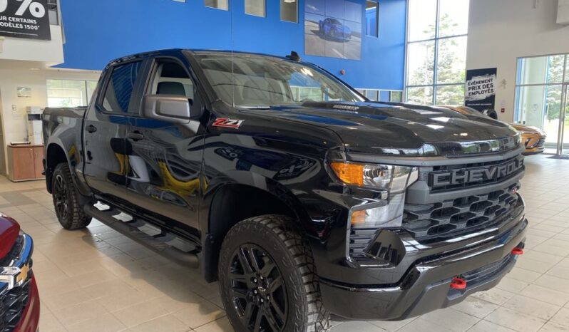
								2025 Chevrolet Silverado 1500 Crew Cab Short Box 4 full									