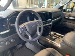 
										2025 Chevrolet Silverado 1500 Crew Cab Standard full									