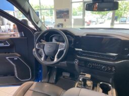 
										2025 Chevrolet Silverado 1500 Crew Cab Standard full									