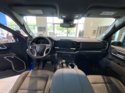 
										2025 Chevrolet Silverado 1500 Crew Cab Standard full									